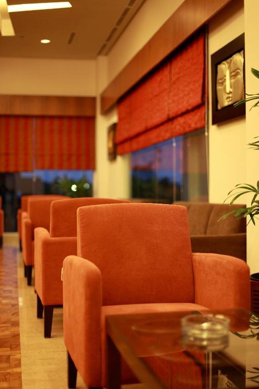 Aston Tanjung City Hotel Екстериор снимка