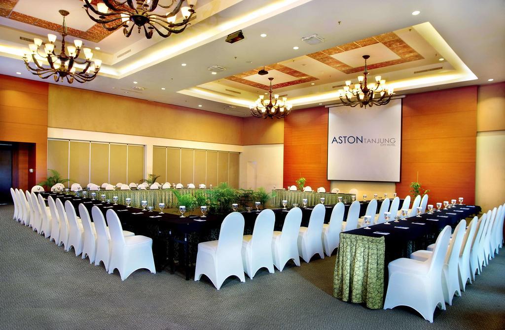 Aston Tanjung City Hotel Екстериор снимка