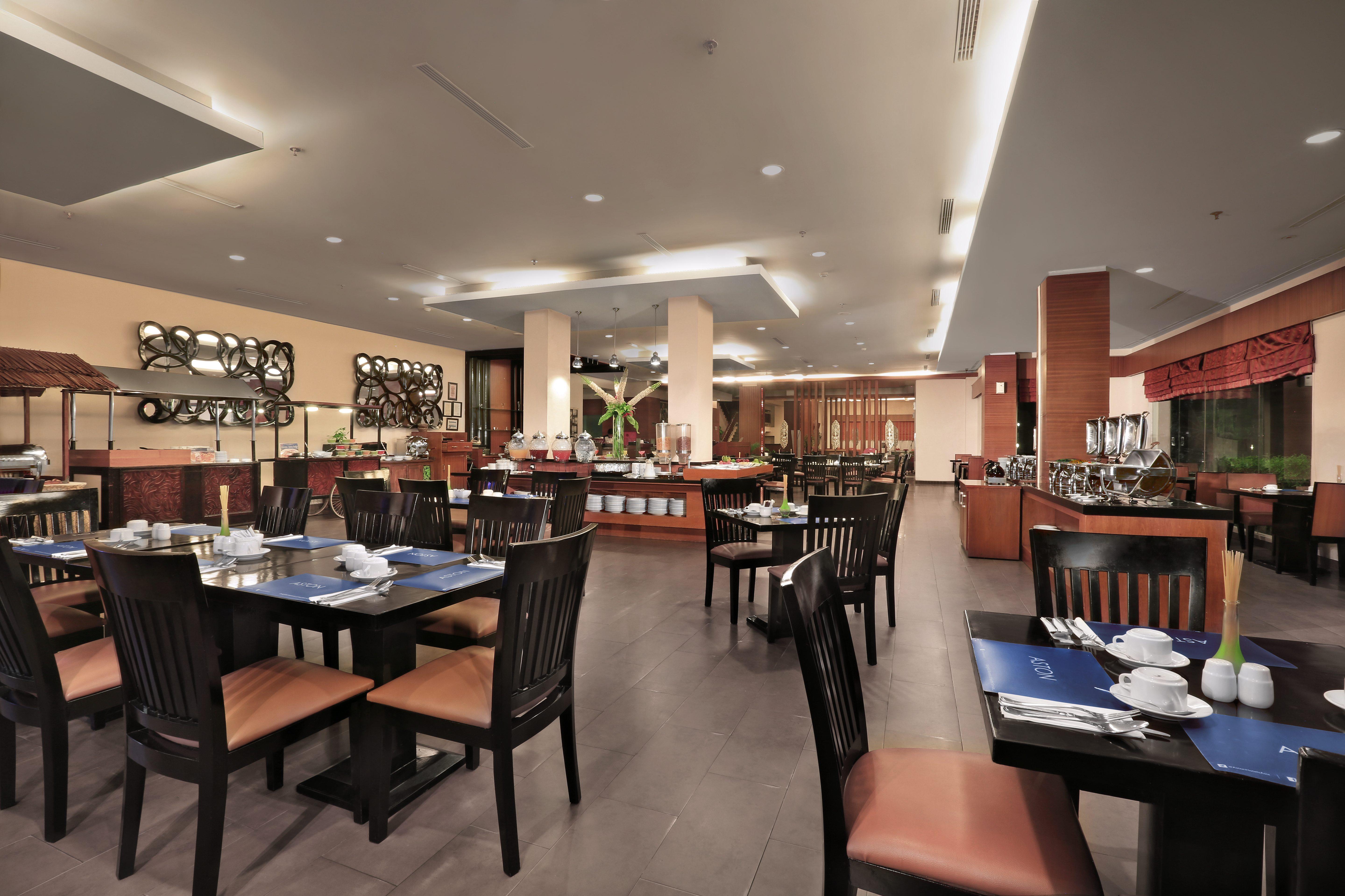 Aston Tanjung City Hotel Екстериор снимка