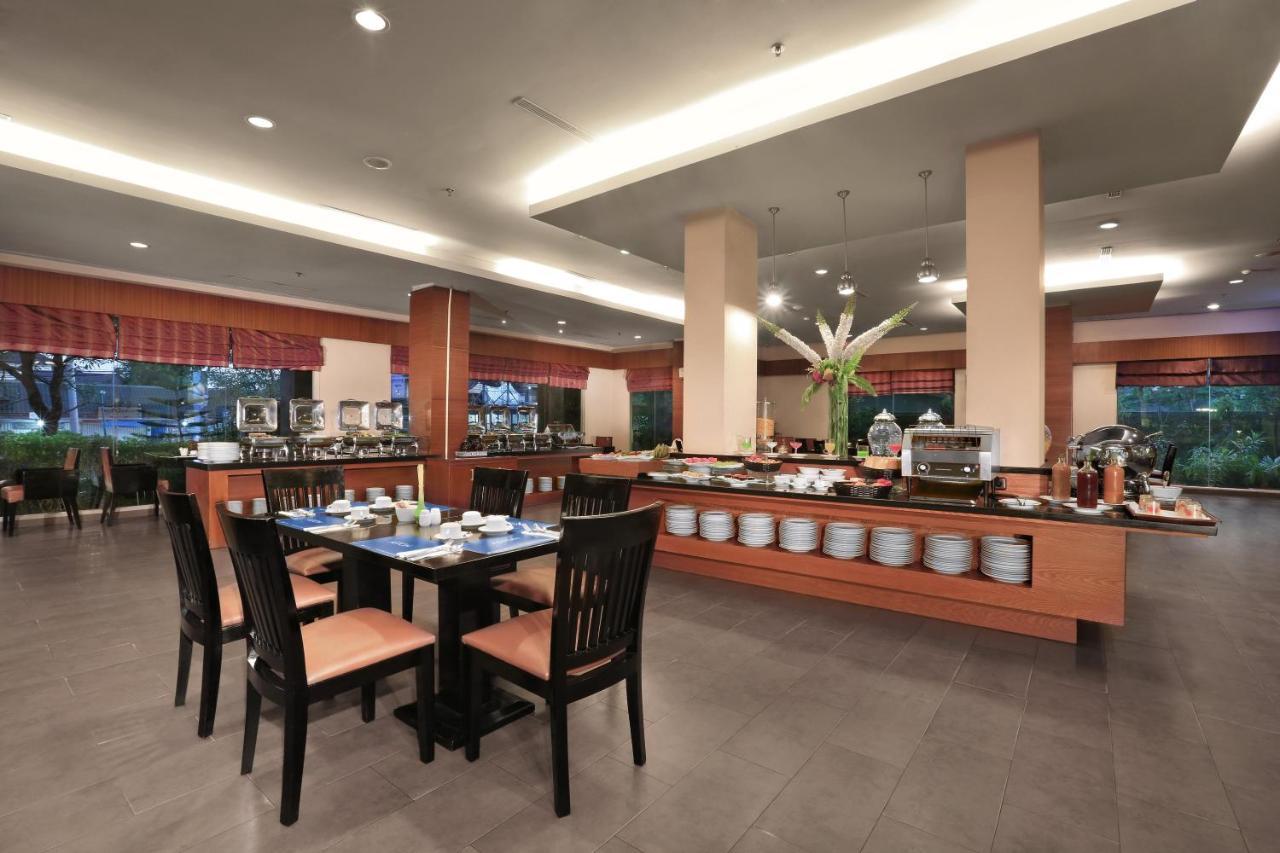 Aston Tanjung City Hotel Екстериор снимка